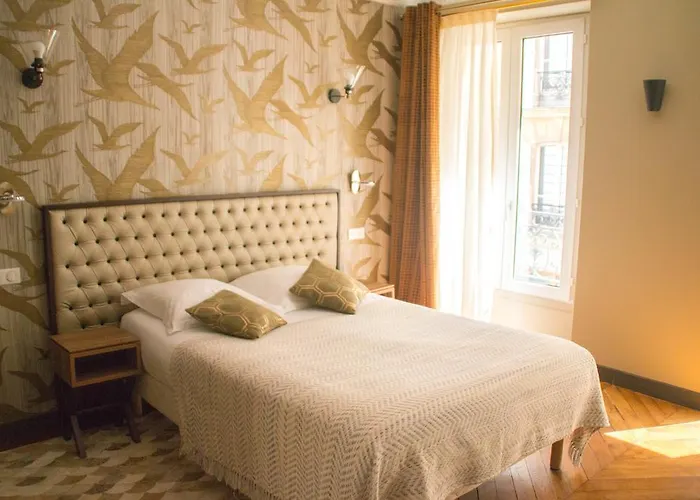 Hotel Excelsior Batignolles Parigi